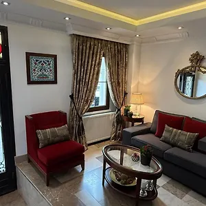 four-doors-hotel.istanbul-turkeyhotels.com/