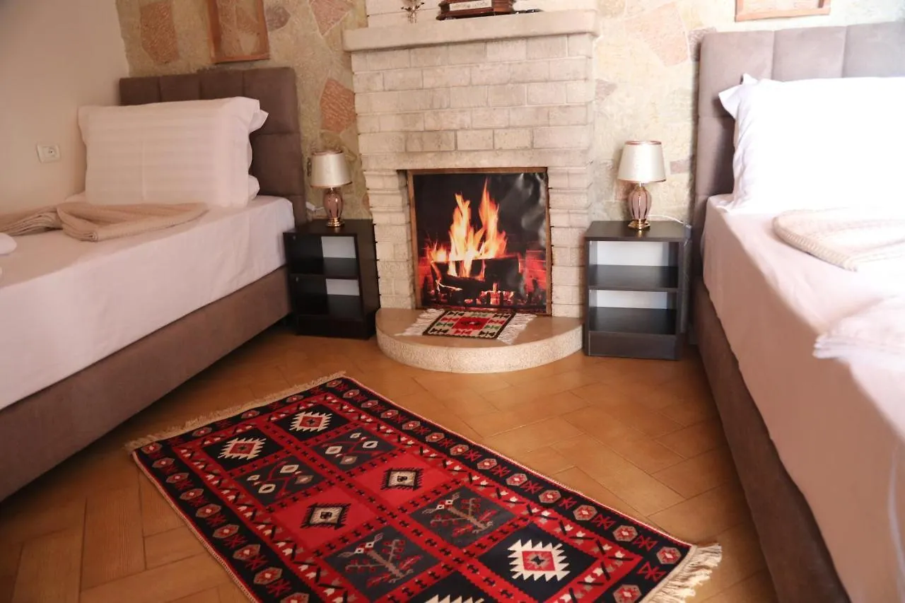 --Hotel Deal-- Rooms With Castle View Kruje