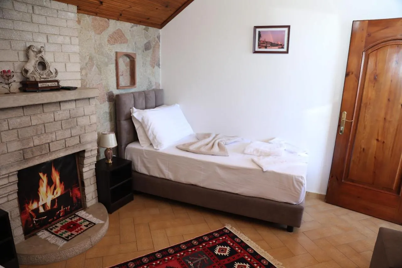 --Hotel Deal-- Rooms With Castle View Kruje