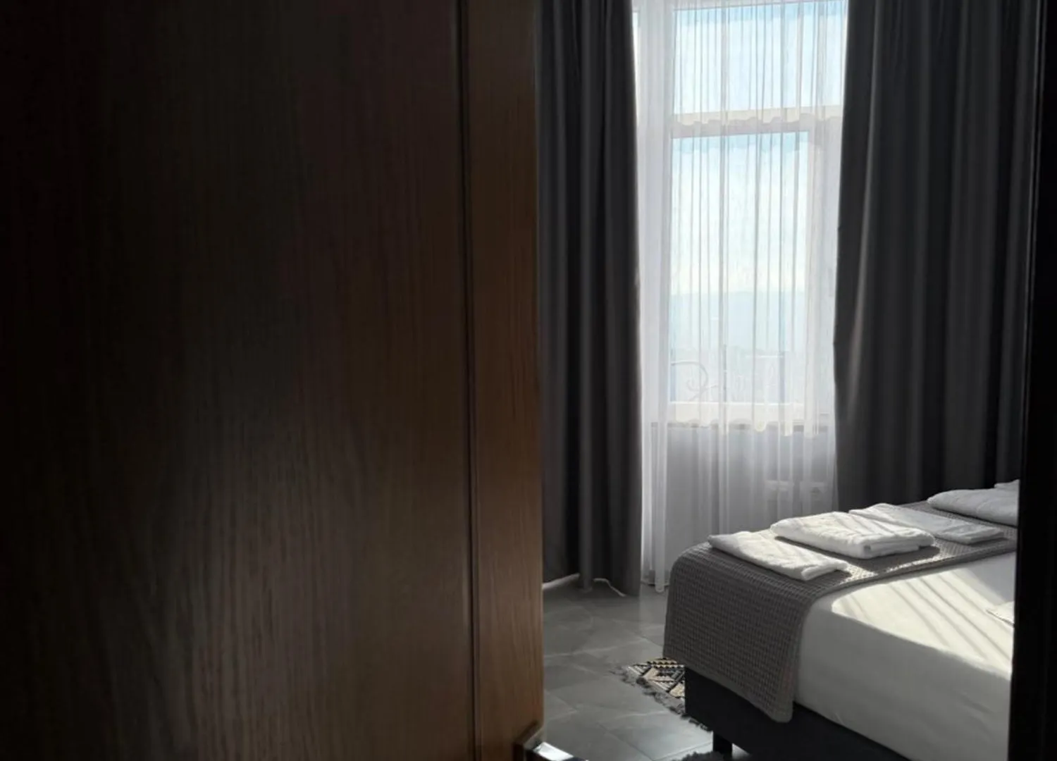 --Hotel Deal-- Rooms With Castle View Kruje 3*,