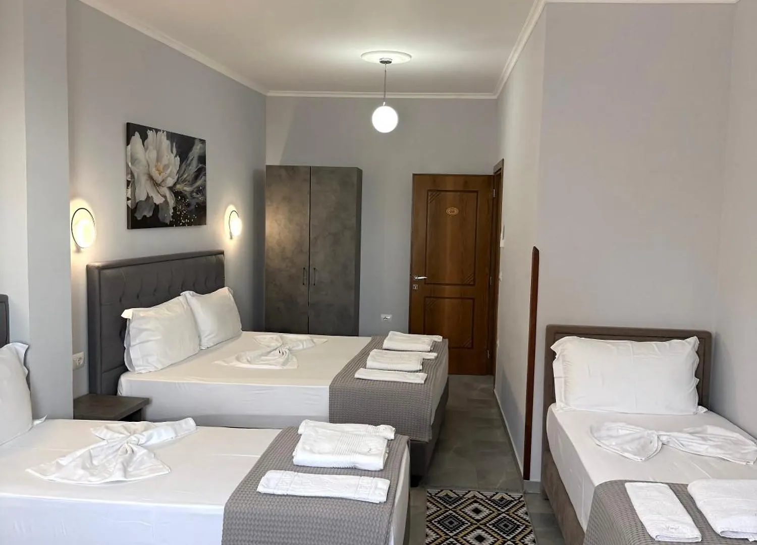 Hotel --Hotel Deal-- Rooms With Castle View Kruje