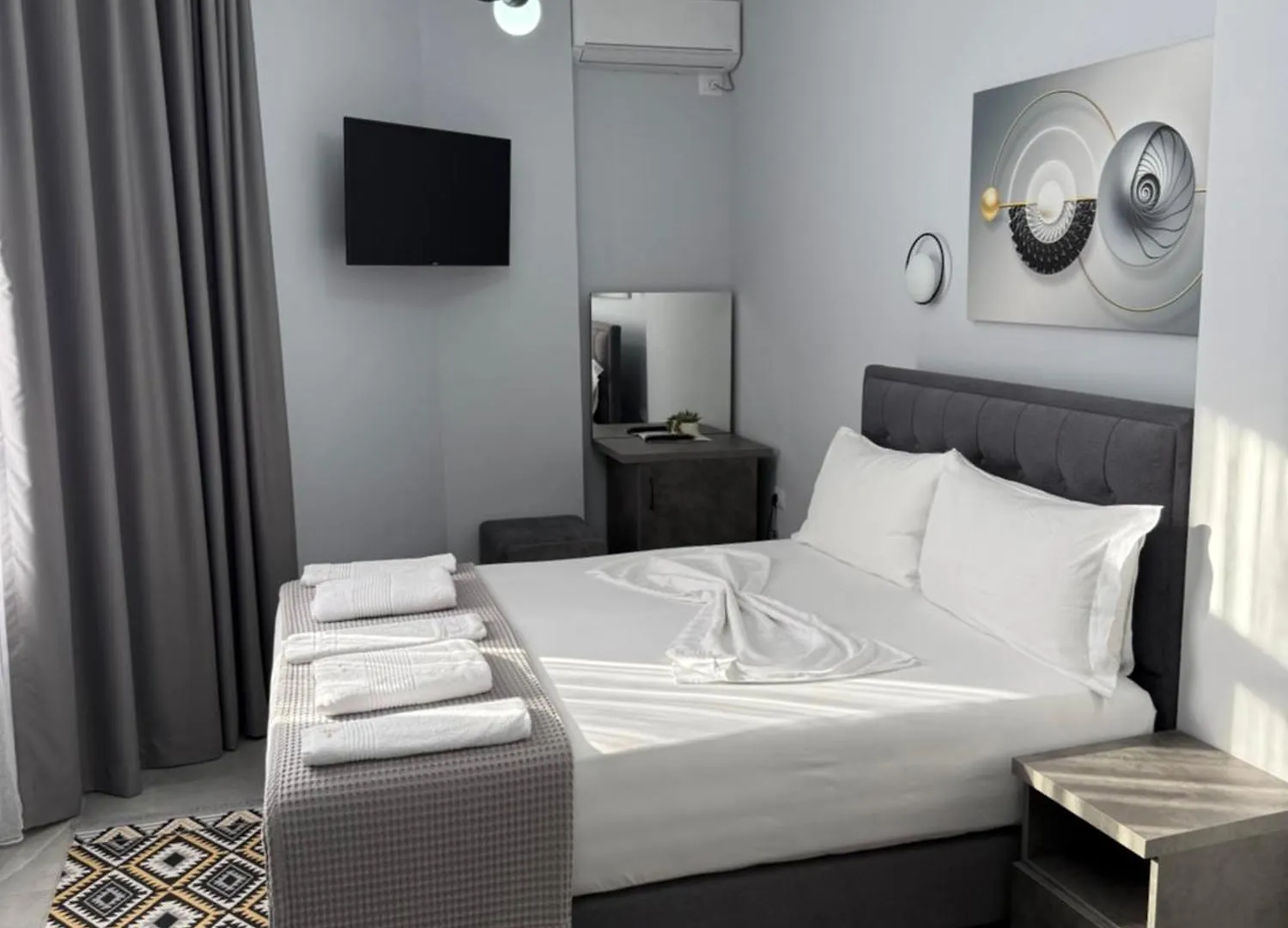 Hotel --Hotel Deal-- Rooms With Castle View Kruje