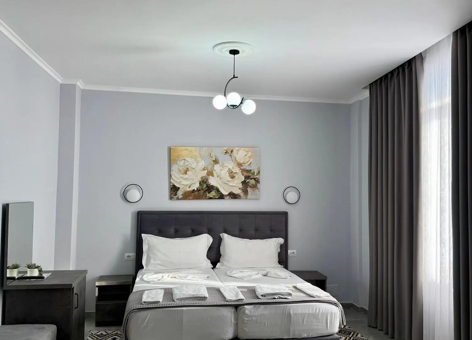 --Hotel Deal-- Rooms With Castle View Krujë