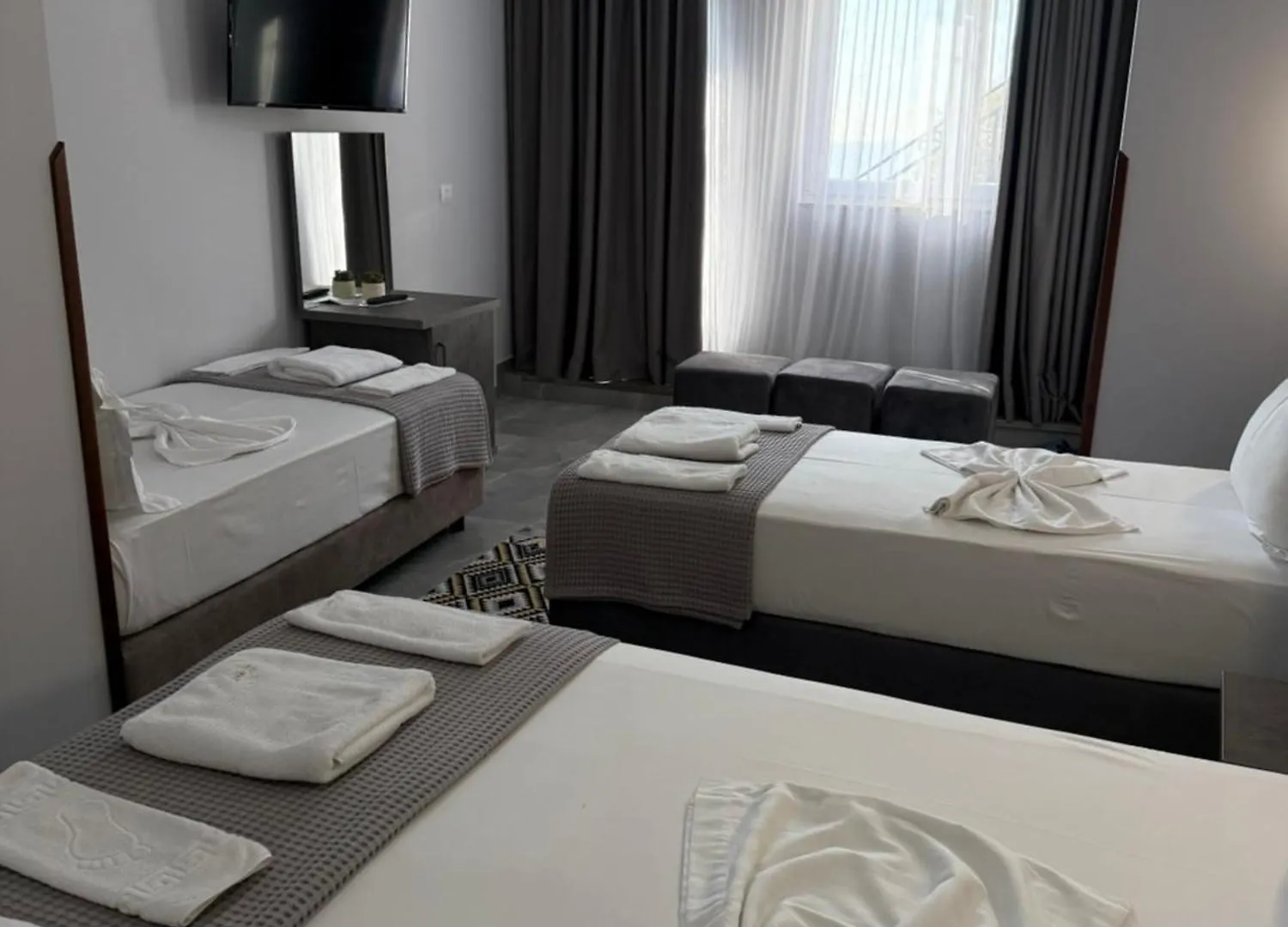 Hotel --Hotel Deal-- Rooms With Castle View Kruje