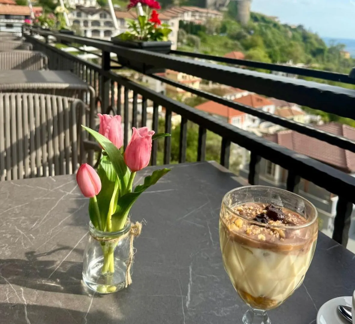 --Hotel Deal-- Rooms With Castle View Krujë